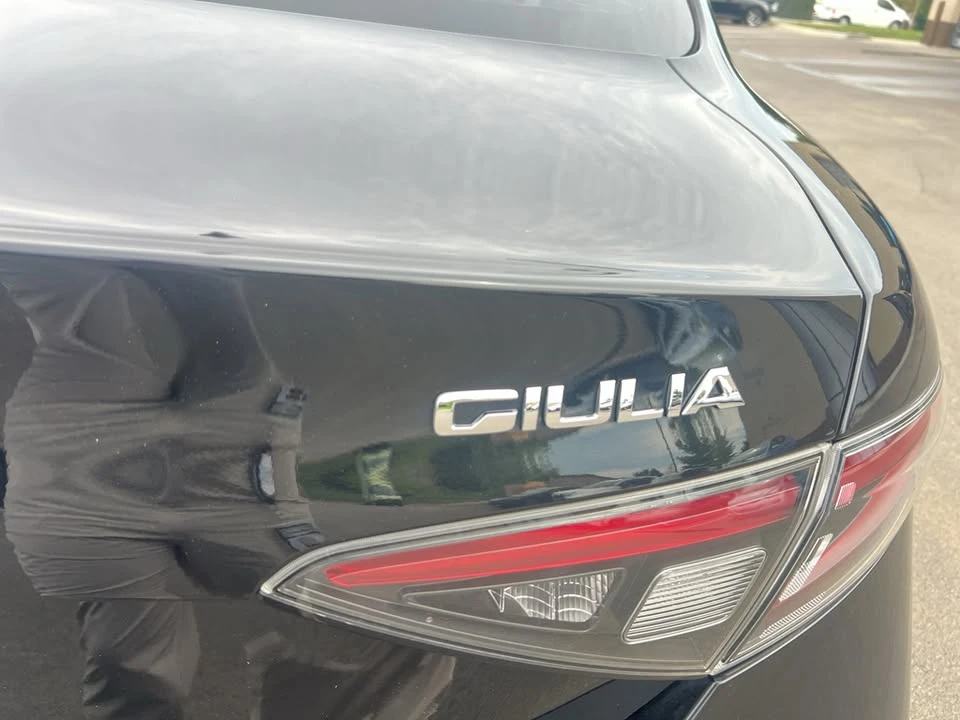 2024 Alfa Romeo Giulia - Image 9 of 20