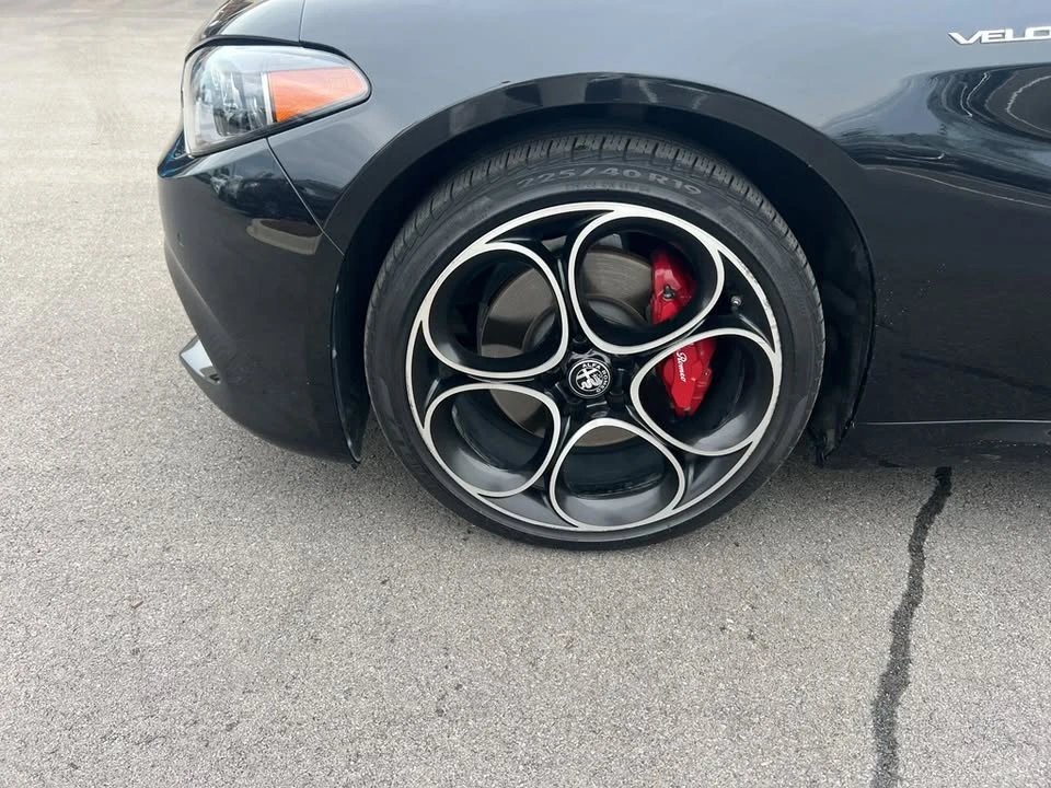 2024 Alfa Romeo Giulia - Image 4 of 20