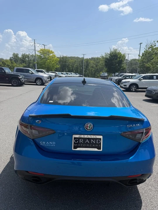 2024 Alfa Romeo Giulia - Image 6 of 17