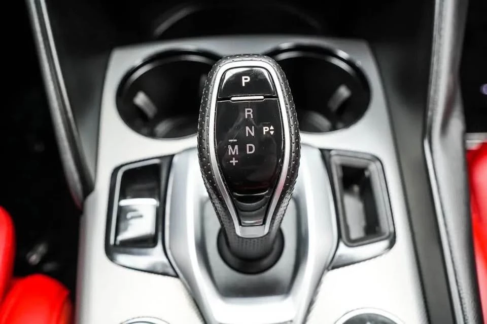 2024 Alfa Romeo Giulia - Image 16 of 20