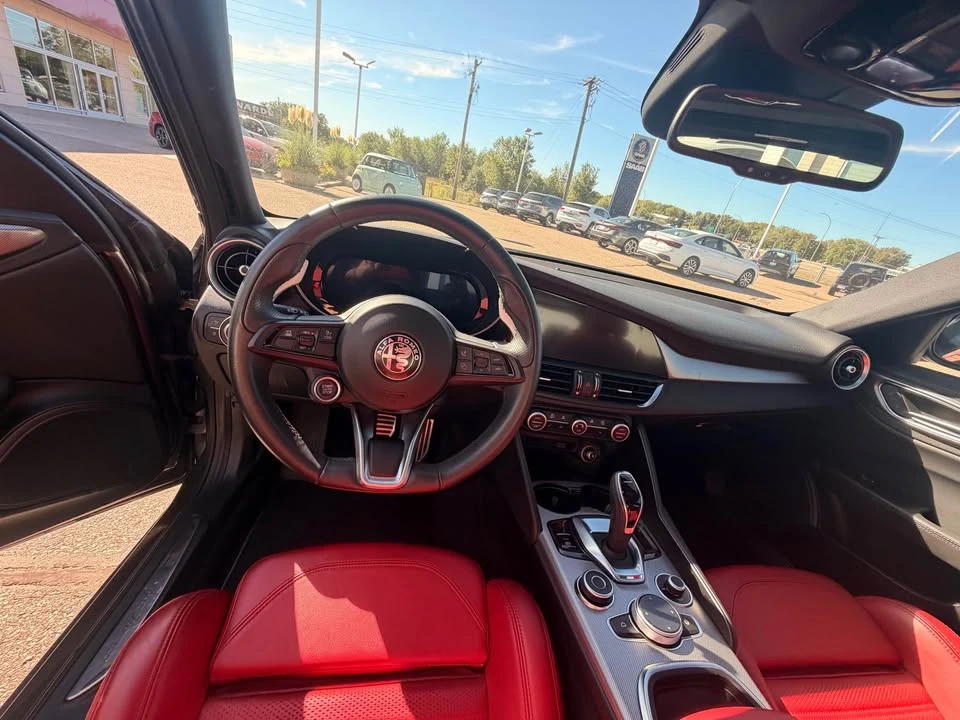 2024 Alfa Romeo Giulia - Image 5 of 6