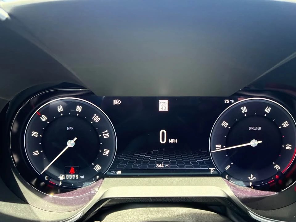 2024 Alfa Romeo Giulia - Image 10 of 16