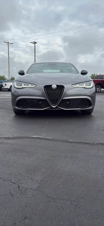 2024 Alfa Romeo Giulia - Image 2 of 8