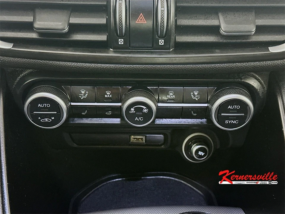 2024 Alfa Romeo Giulia - Image 18 of 21