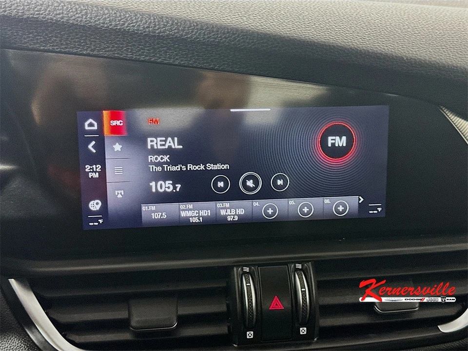 2024 Alfa Romeo Giulia - Image 17 of 21