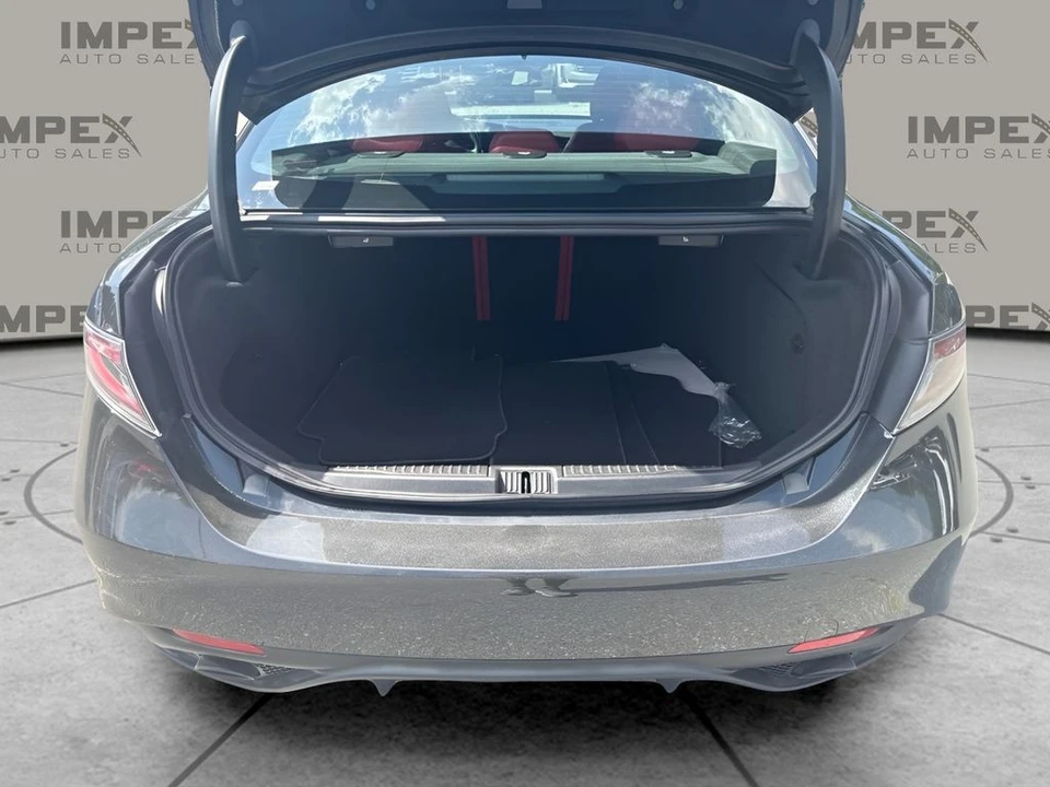 2024 Alfa Romeo Giulia - Image 26 of 31