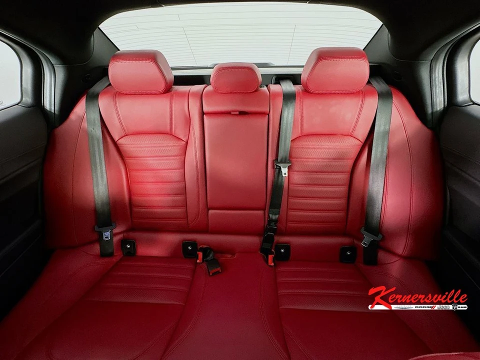 2024 Alfa Romeo Giulia - Image 13 of 24