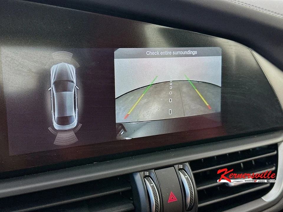 2024 Alfa Romeo Giulia - Image 20 of 24