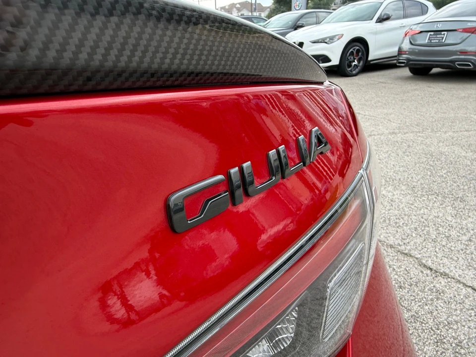 2024 Alfa Romeo Giulia - Image 11 of 31