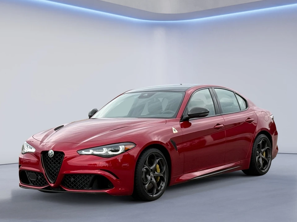2024 Alfa Romeo Giulia - Image 20 of 31