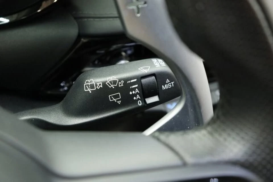 2024 Alfa Romeo Giulia - Image 15 of 20