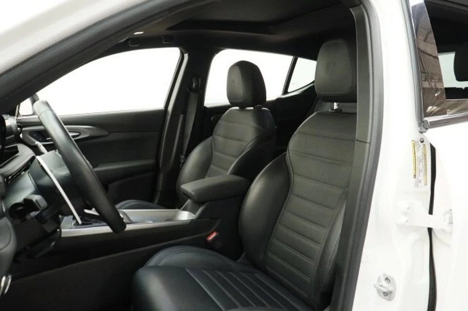 2024 Alfa Romeo Giulia - Image 8 of 20