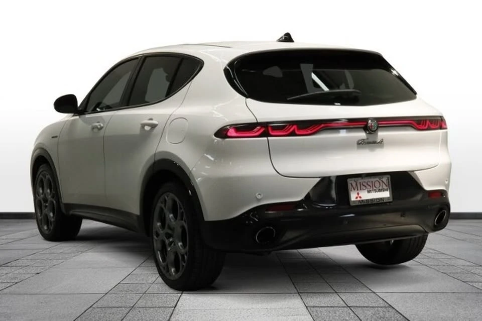 2024 Alfa Romeo - Image 5 of 20