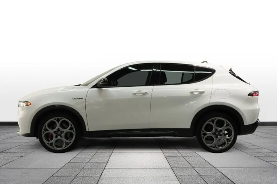 2024 Alfa Romeo - Image 4 of 20