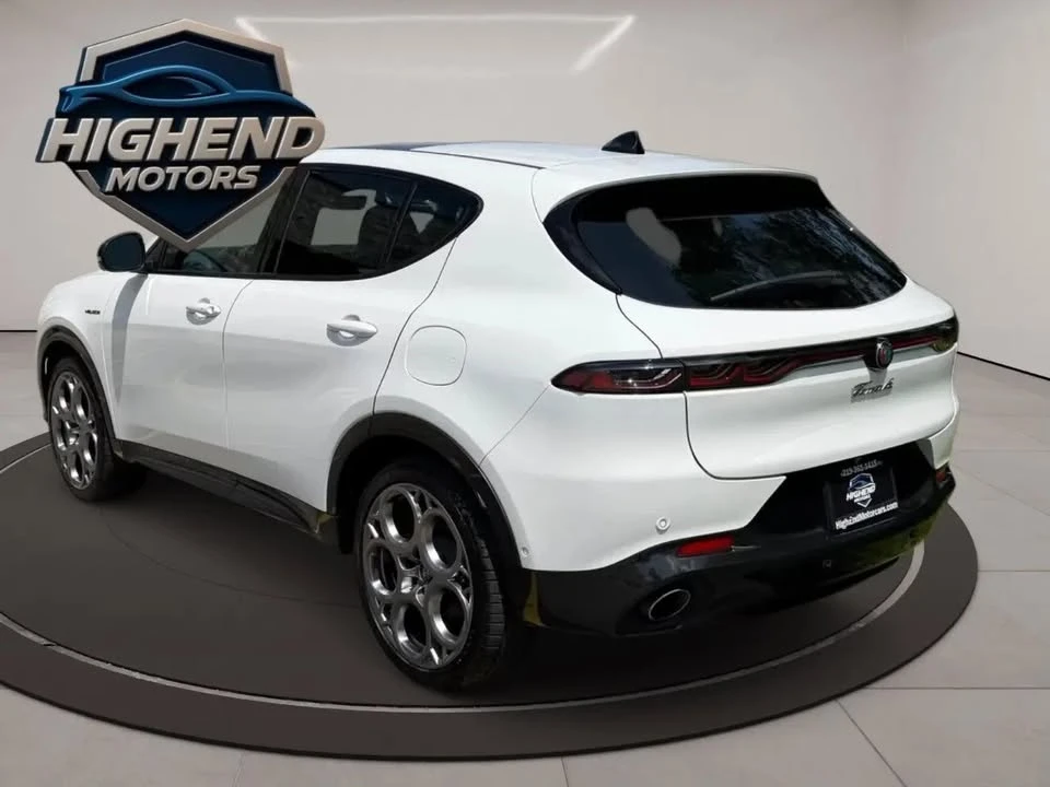 2024 Alfa Romeo Tonale - Image 4 of 19