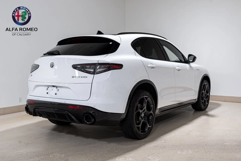2024 Alfa Romeo Stelvio - Image 5 of 10