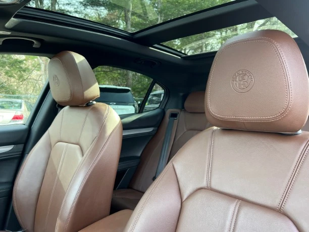 2024 Alfa Romeo Stelvio - Image 8 of 20