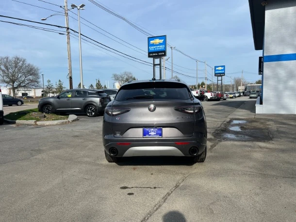 2024 Alfa Romeo Stelvio - Image 4 of 20