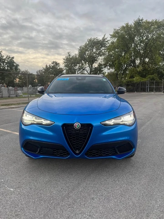2024 Alfa Romeo Stelvio - Image 2 of 10