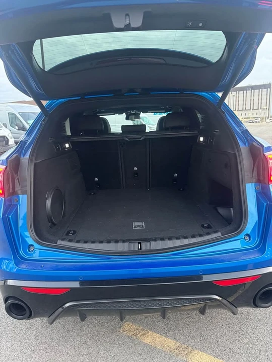 2024 Alfa Romeo Stelvio - Image 5 of 10