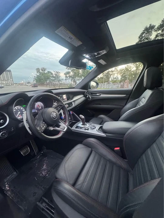 2024 Alfa Romeo Stelvio - Image 7 of 10