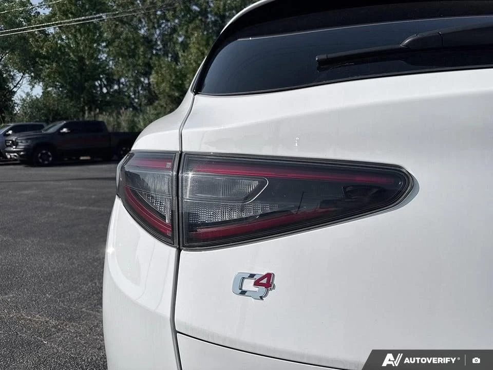 2024 Alfa Romeo Stelvio - Image 12 of 17