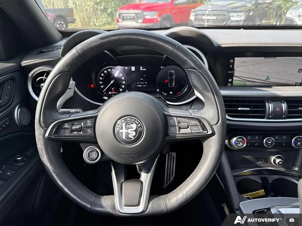 2024 Alfa Romeo Stelvio - Image 15 of 17