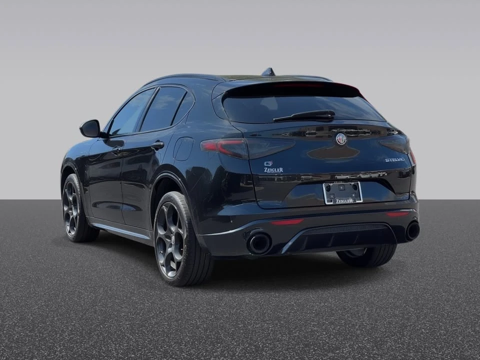 2024 Alfa Romeo Stelvio - Image 2 of 20
