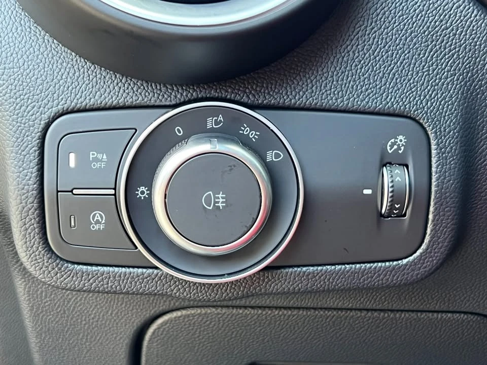2024 Alfa Romeo Stelvio - Image 20 of 20