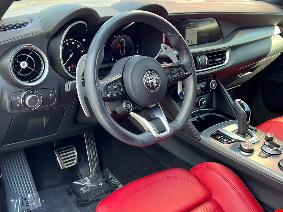 2024 Alfa Romeo Stelvio - Image 19 of 20