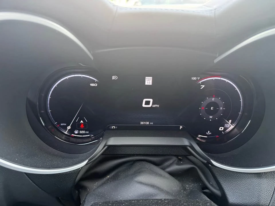 2024 Alfa Romeo Stelvio - Image 11 of 16