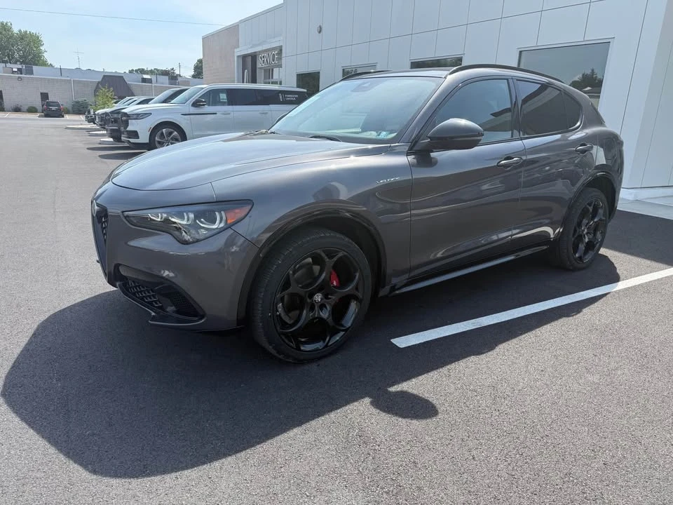 2024 Alfa Romeo Stelvio - Image 3 of 16