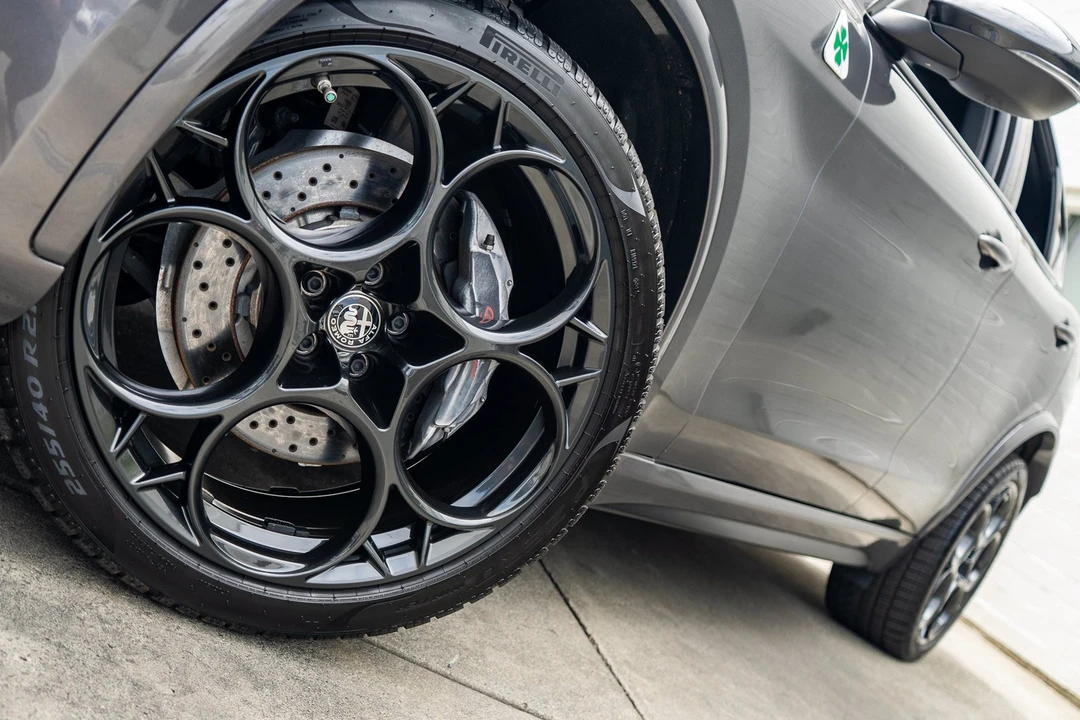 2024 Alfa Romeo Stelvio Quadrifoglio - Image 3 of 31