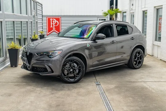2024 Alfa Romeo Stelvio Quadrifoglio