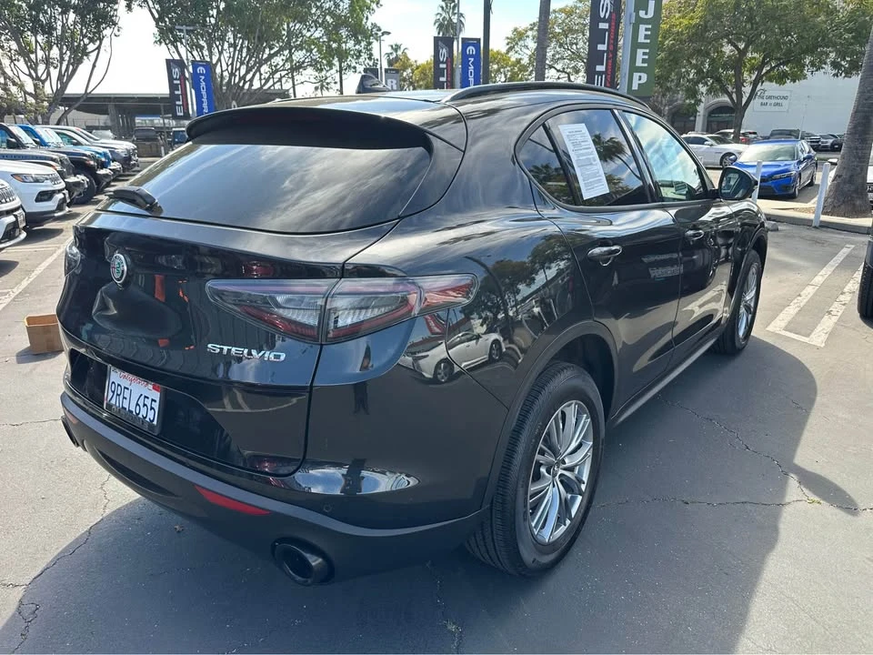 2024 Alfa Romeo Stelvio - Image 4 of 10