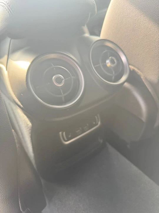 2024 Alfa Romeo - Image 12 of 13