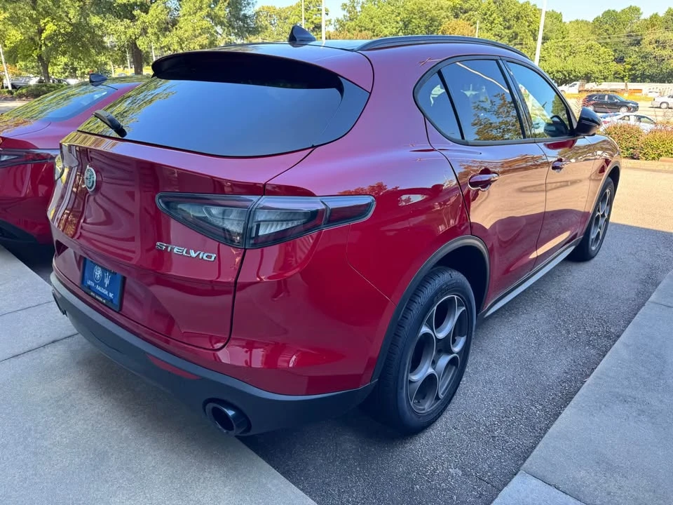2024 Alfa Romeo Stelvio - Image 3 of 6