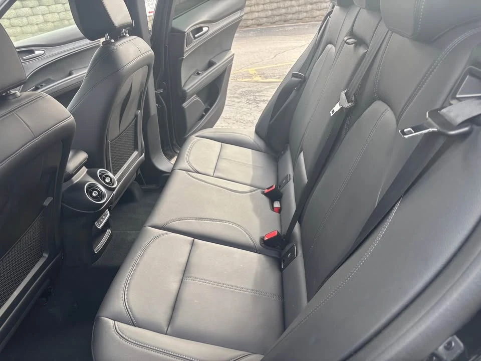 2024 Alfa Romeo Stelvio - Image 18 of 18