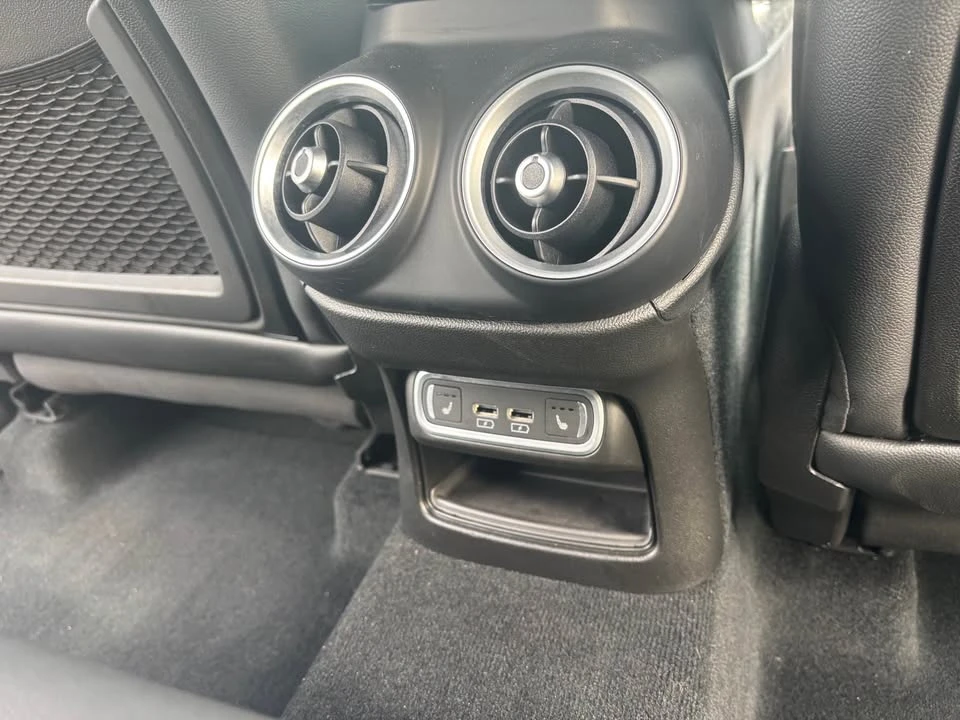 2024 Alfa Romeo Stelvio - Image 12 of 18