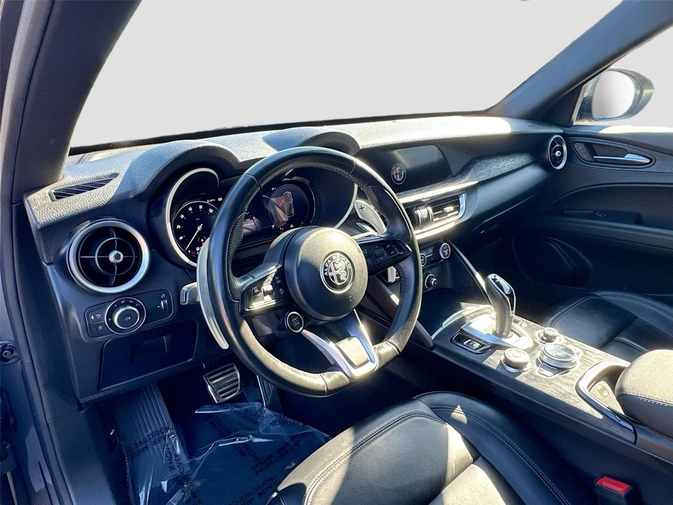 2024 Alfa Romeo Stelvio - Image 9 of 21