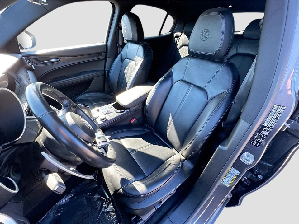 2024 Alfa Romeo Stelvio - Image 19 of 21