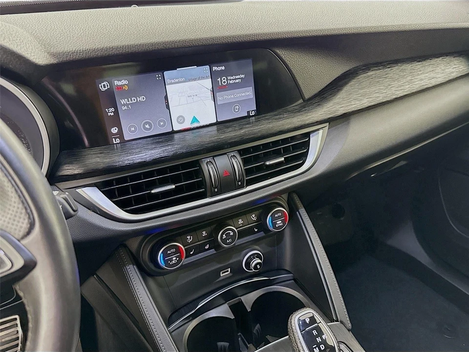 2024 Alfa Romeo Stelvio - Image 9 of 31