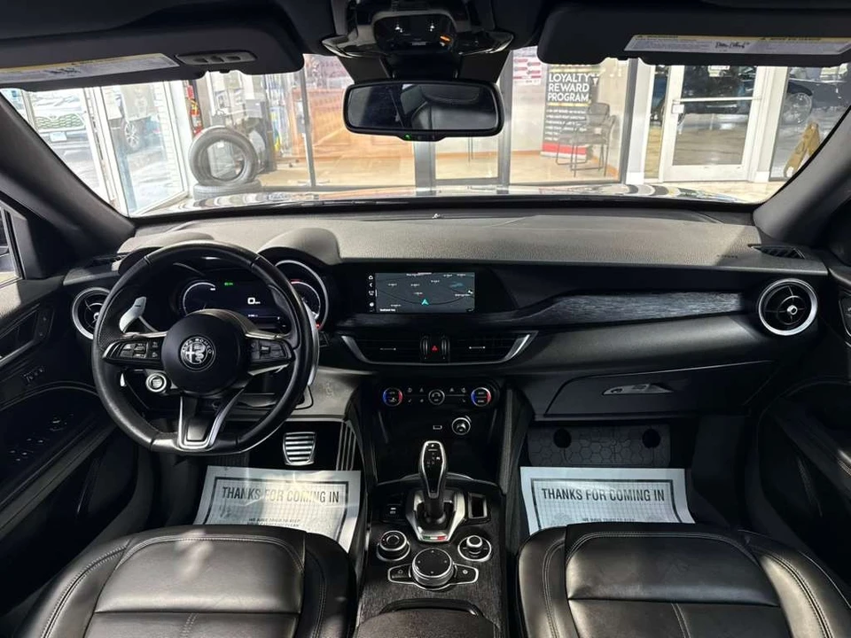 2024 Alfa Romeo Stelvio - Image 26 of 31