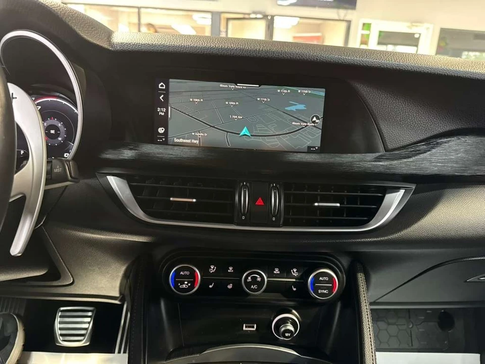 2024 Alfa Romeo Stelvio - Image 17 of 31