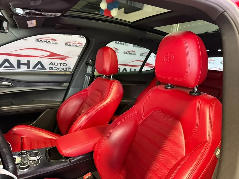 2024 Alfa Romeo Stelvio - Image 31 of 31