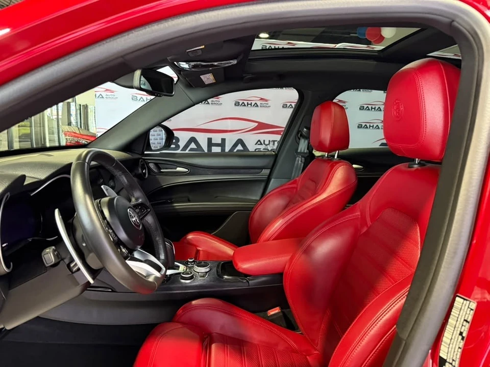 2024 Alfa Romeo Stelvio - Image 30 of 31