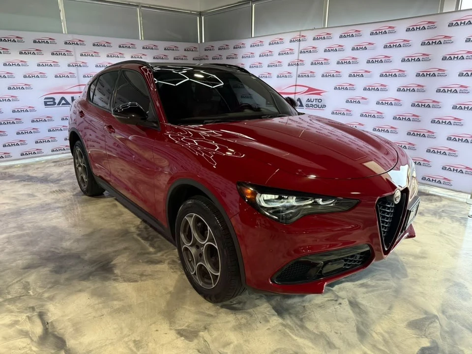 2024 Alfa Romeo Stelvio - Image 5 of 31