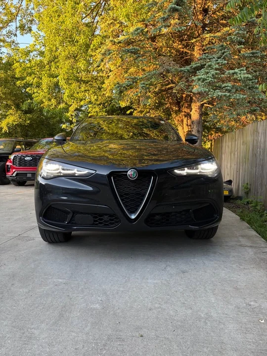 2024 Alfa Romeo Stelvio - Image 2 of 20