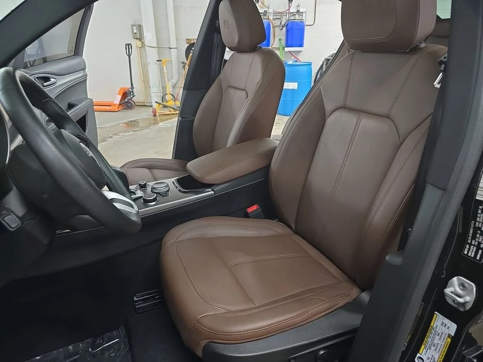 2024 Alfa Romeo Stelvio - Image 15 of 20