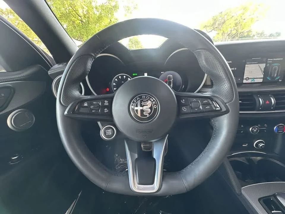2024 Alfa Romeo Stelvio - Image 11 of 20
